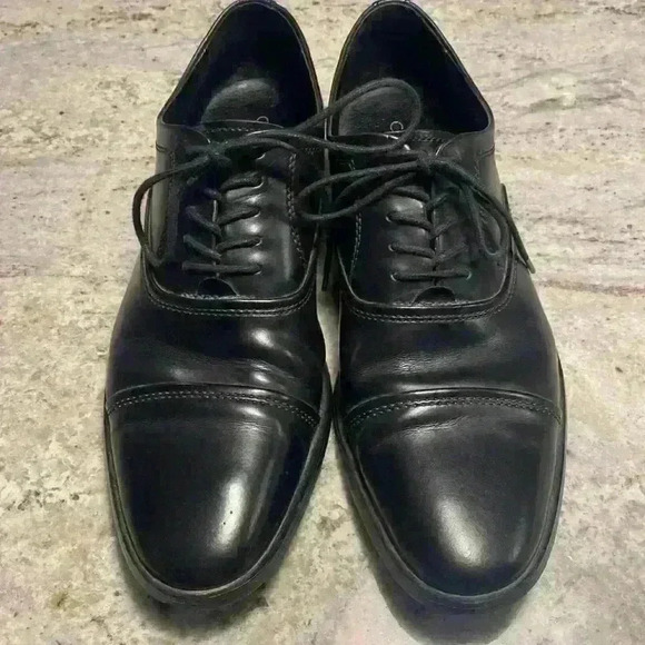 Calvin Klein Cap Toe Shoes 9 - Picture 2 of 6